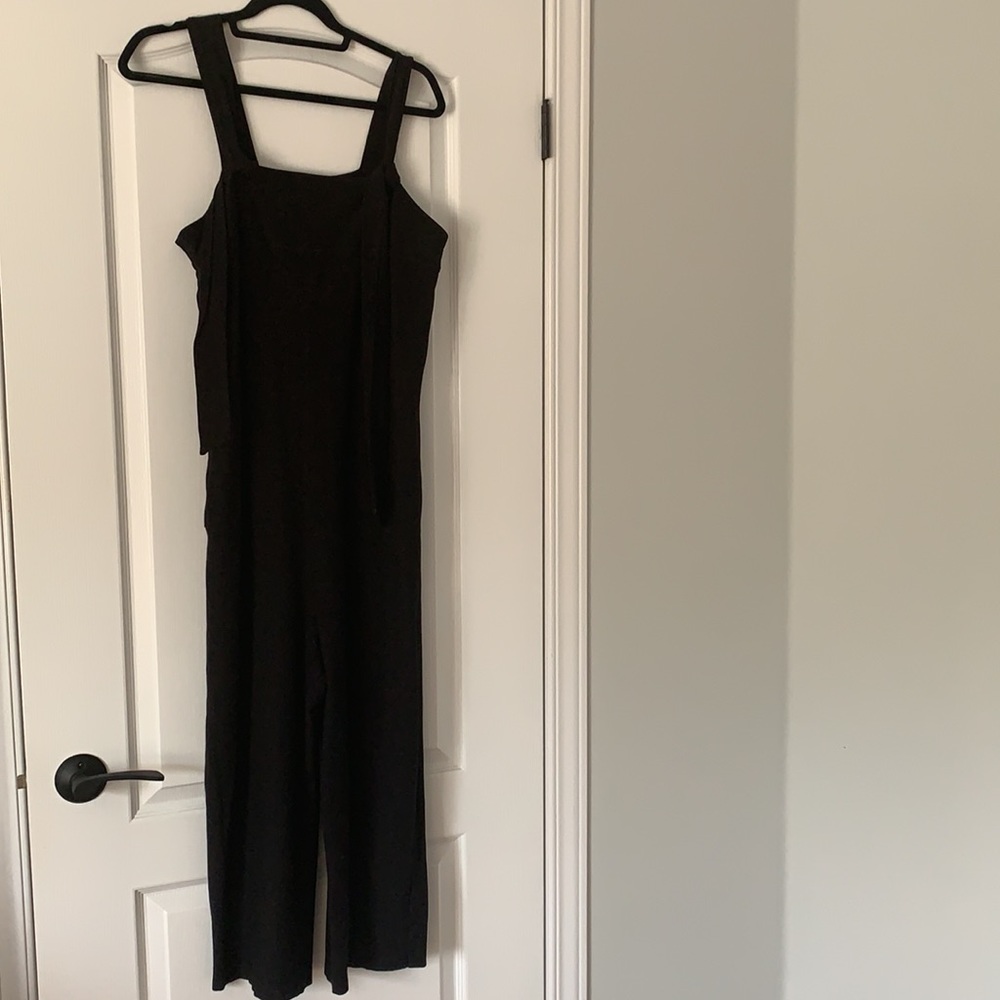 Errant Black Romper/ Jumpsuit - Picture 3 of 6